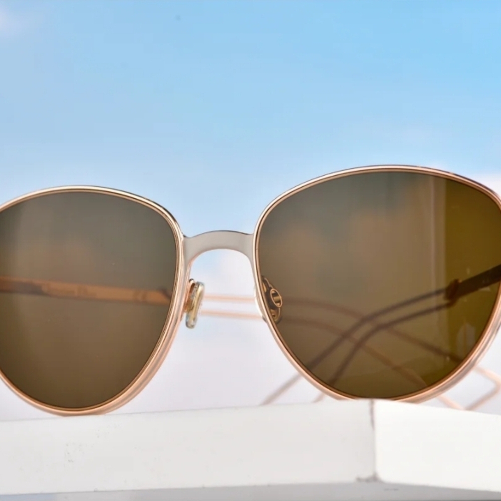 Dior Rose Gold and Black Sunglasses - Picture 4 of 12